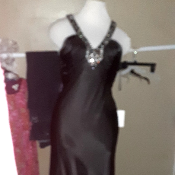 Black Prom Dress - Picture 4 of 13